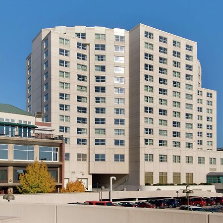 Hilton Madison Monona Terrace Hotel Buitenkant foto